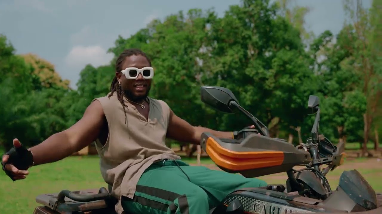 YaKnou ADJO FT  Yaka Crazy  [Clip Officiel]