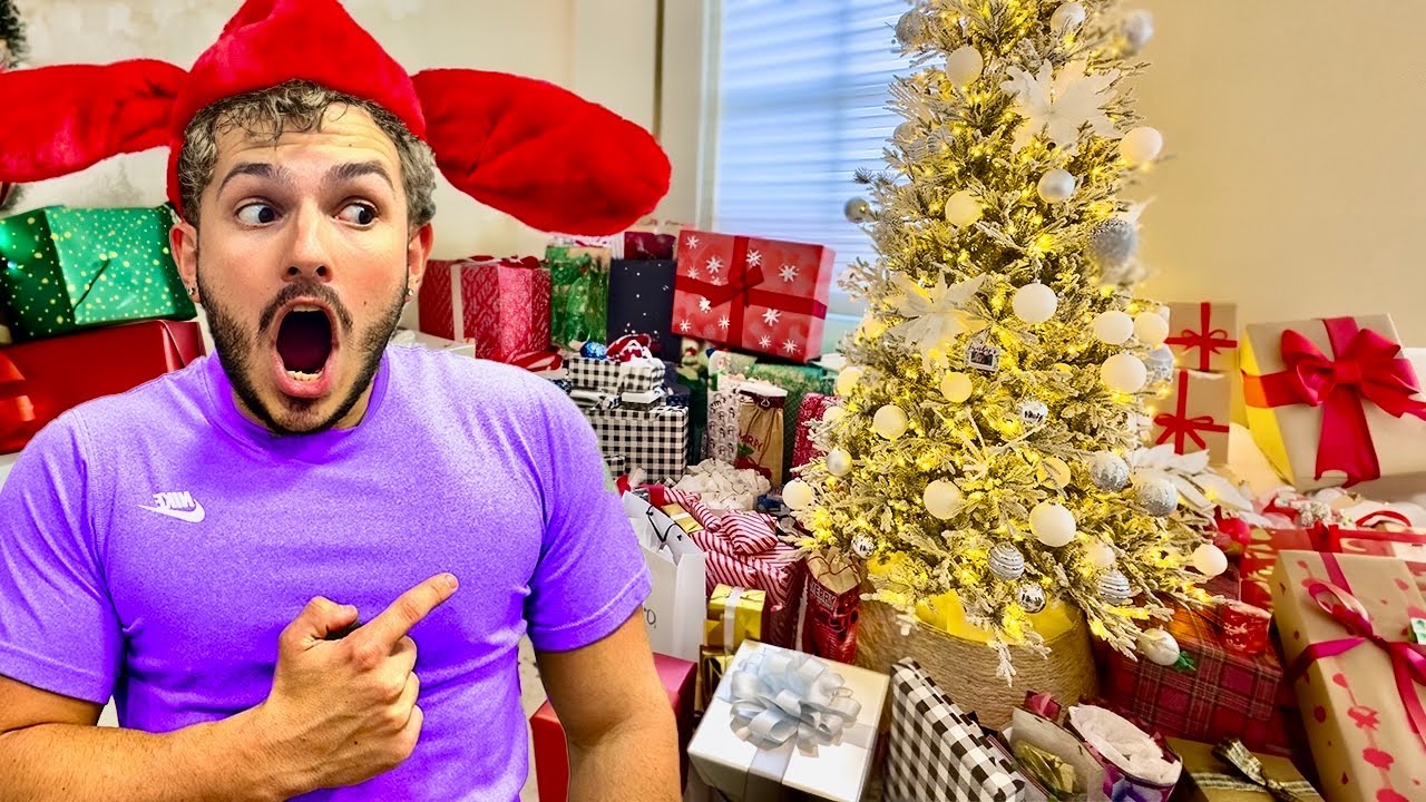 CRAZIEST CHRISTMAS GIFTS OPENING!!
