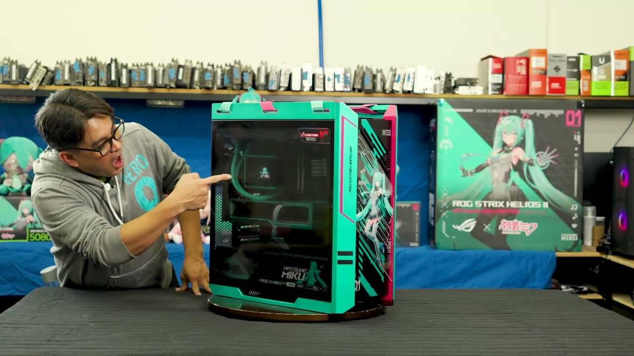 We built a HATSUNE MIKU PC and we're giving it away!