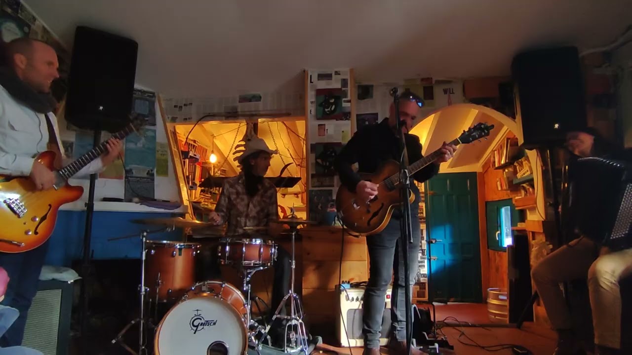 Juanma Montero & Charly King Bee ( Madrid _Blues ) 21 Diciembre 2025 El Reino Ecobar 
