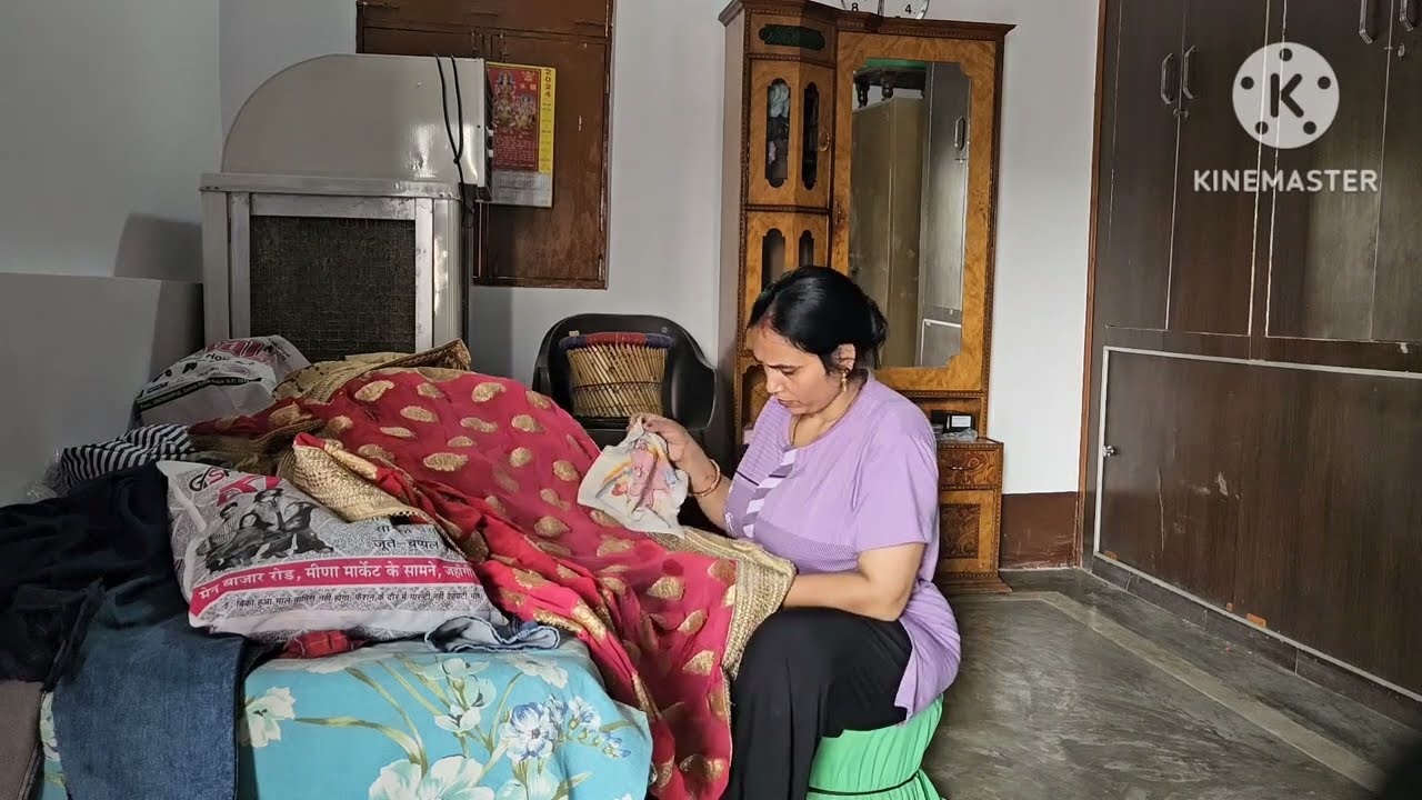 Desi aunty daily routine farsh wash 34
