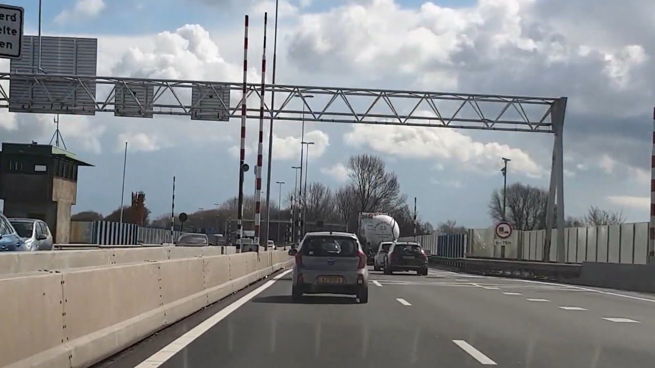 Dashcam Beelden Wormerveer 》Zaandam Via: N246,N8,A8,A7.