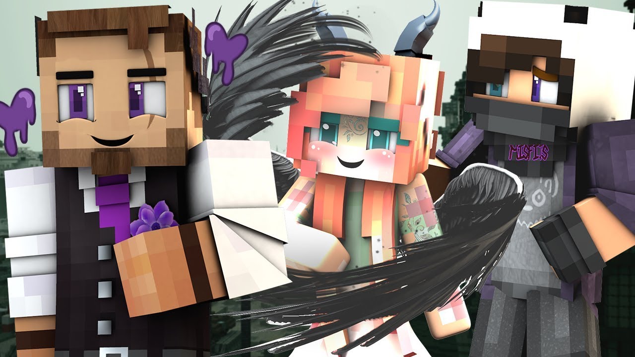 I PULLED OUT MY SWORD AND SHE SHOT ME FOR SOME REASON (Minecraft Murder Mystery)