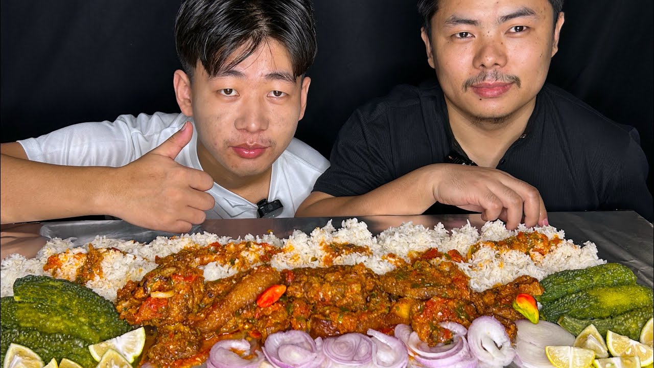 Pork ribs mukbang with my cousin brother @azhoaruo 