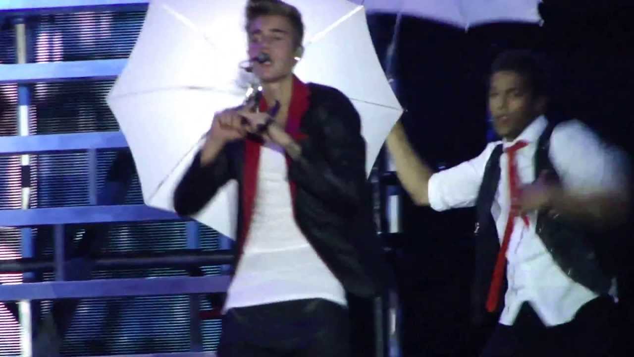Justin Bieber - Love Me like you Do - San Diego 6-22-13 HD