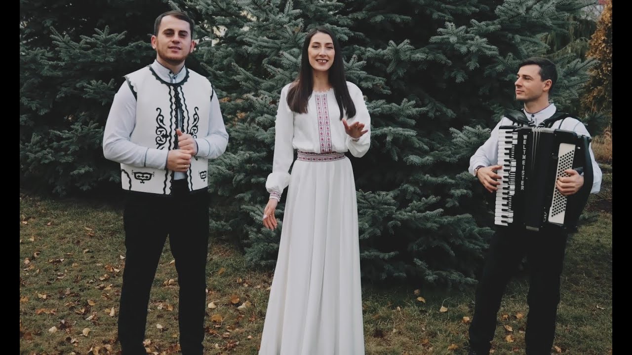 Gagauziyam - Ilya hem Evdokiya Kösä (accordion - Evgheniy Iusiumbeli)