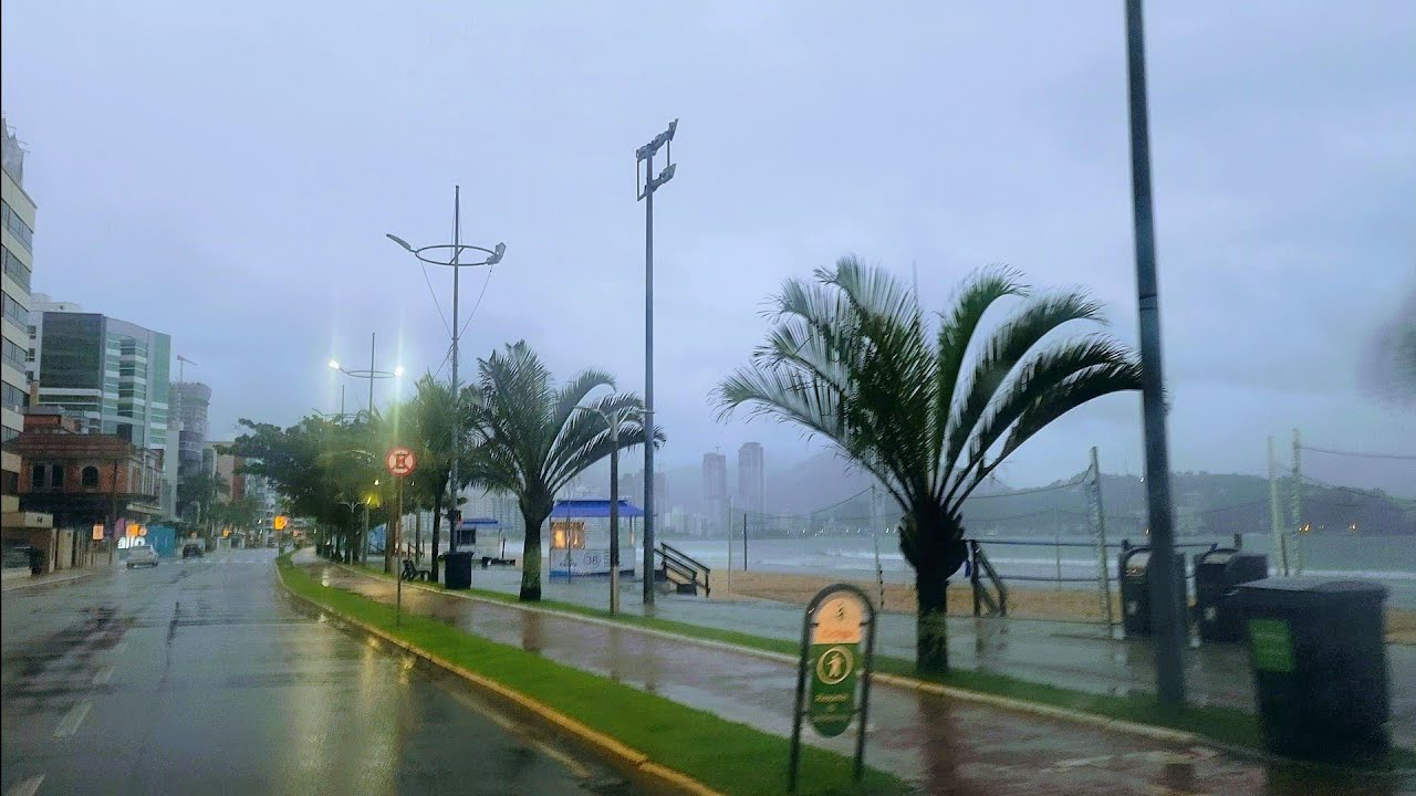 Muita e Muita Chuva ☔️ em Itapema SC dia  18.05.2024