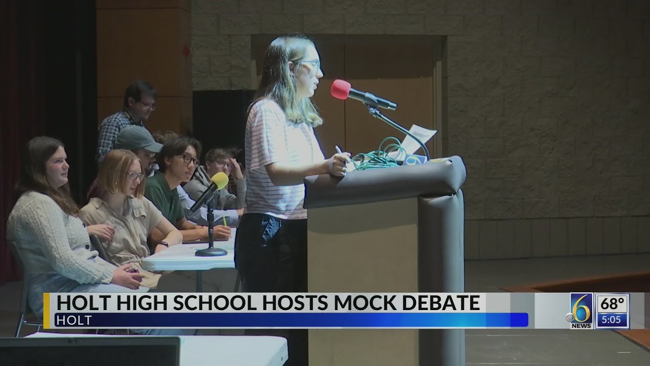 Holt High School hosts mock debate