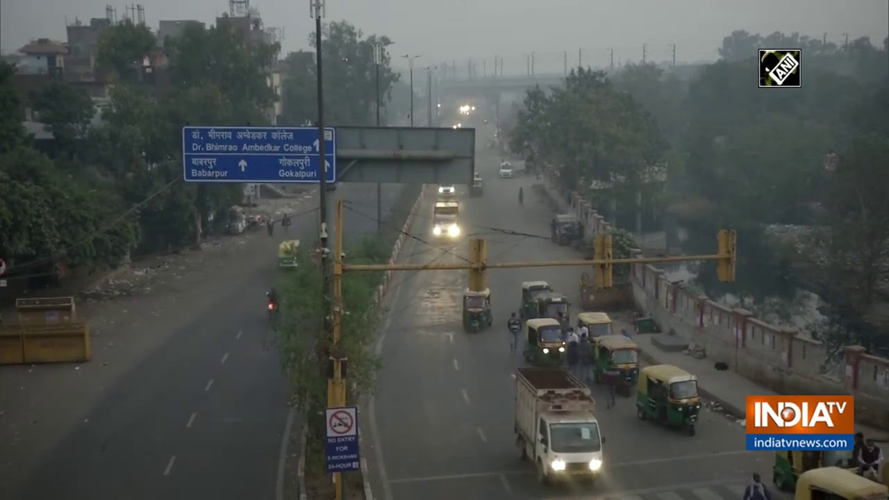 Air quality remains 'very poor' in Delhi