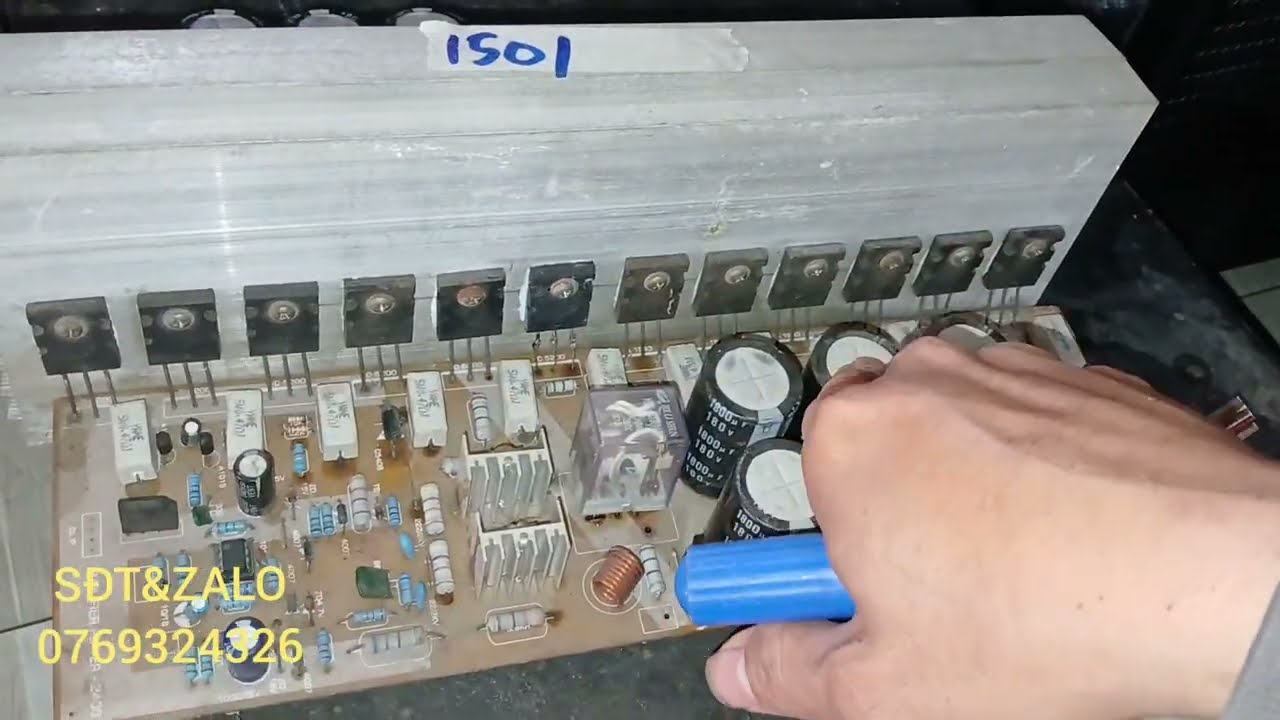 1 tháng 2 thanh lý boa công suất,vỏ đẩy,loa 40 190 côn 75 nexo,vang số M6,vỏ thùng phi thuyền 40 đôi