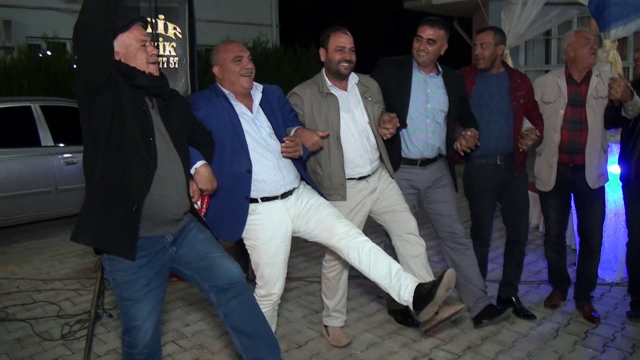 dayı şapkayı taktı çıktı halaya akif müzik naze naze