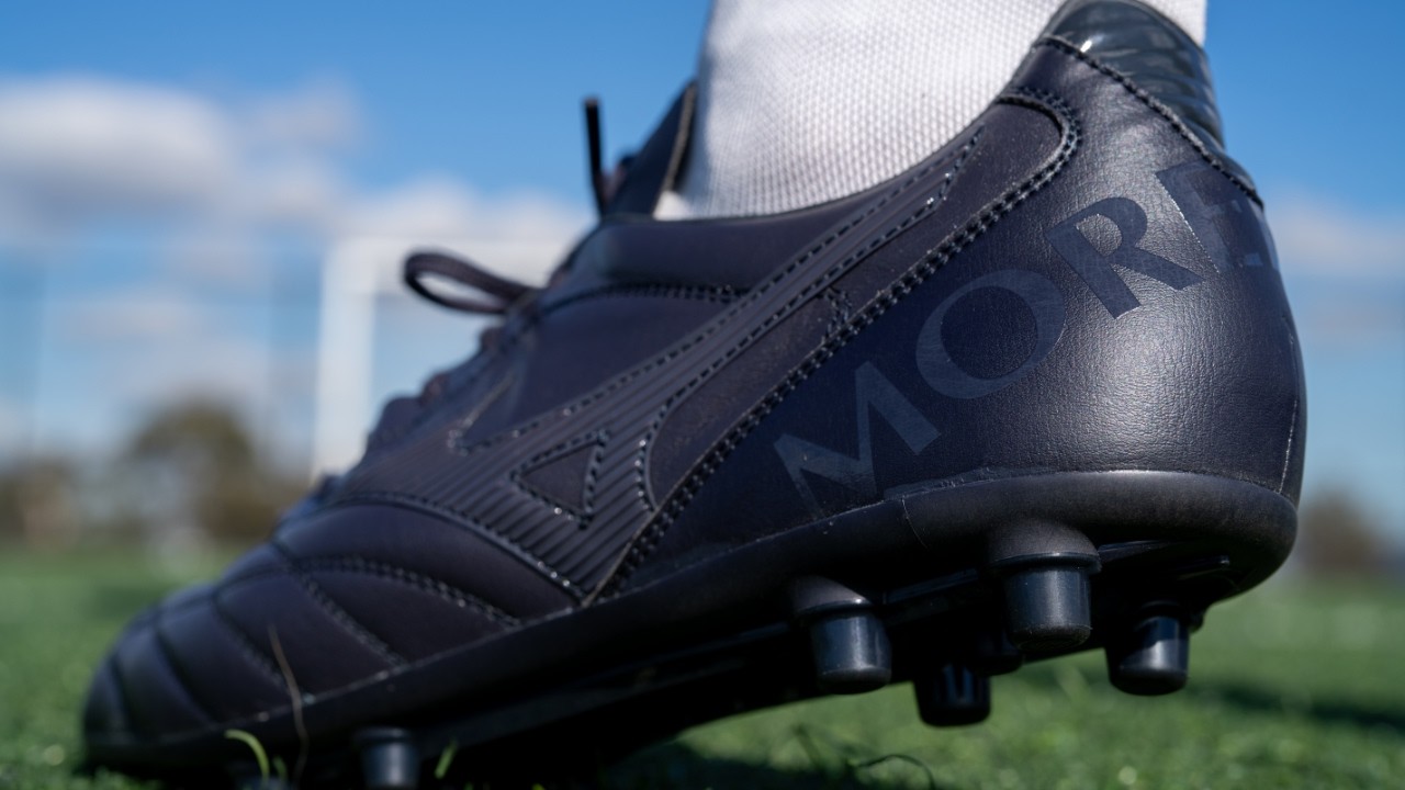 I WANT to Play Football In These! | Mizuno Morelia Proto LTD