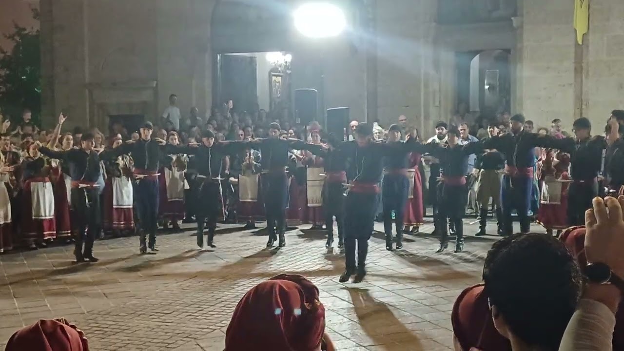 🔥 The Chilling Pentozali – Το Ανατριχιαστικό Πεντοζάλι στη Στράτα των Χανίων #chania #creta #Greece 