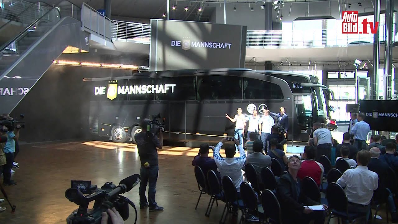 Mercedes Travego M für DFB-Elf - Jogis neuer Kicker-Bus