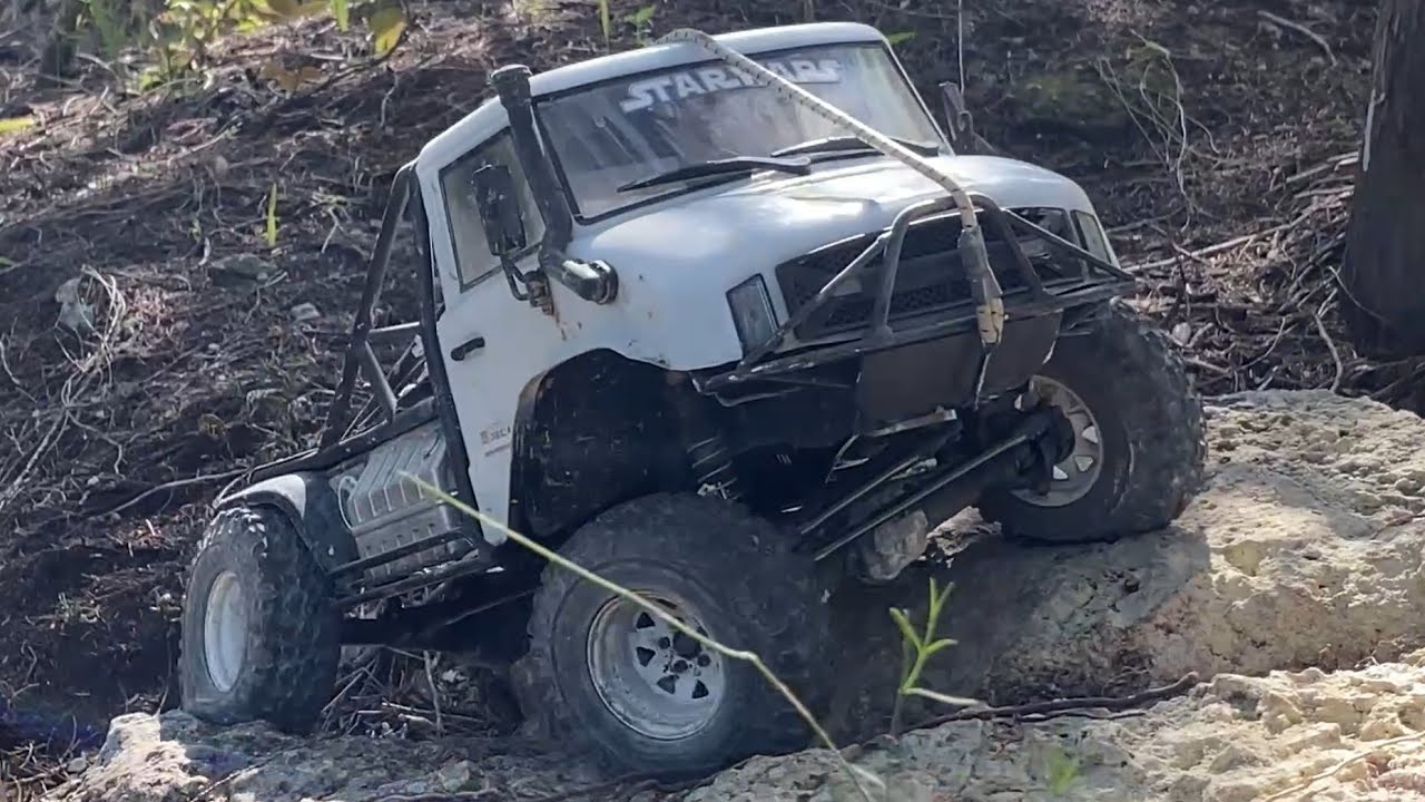 Axial UMG10 “Lunar Mog” gets Scalerfab front bumper and sliders and Shift RC XB servo