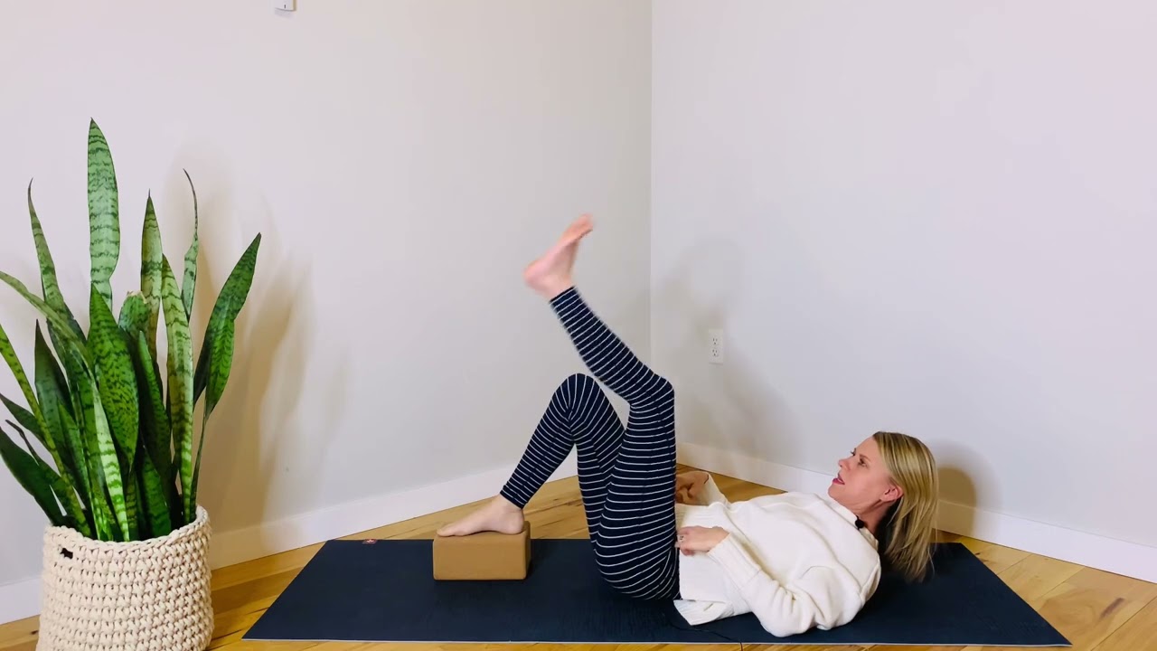 A PIRIFORMIS Fascia Stretch that Actually Works!