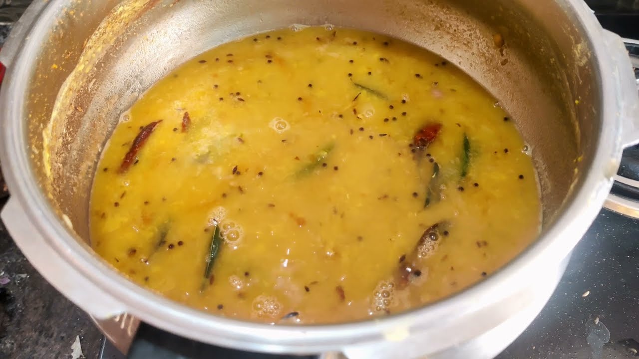 10 நிமிடத்தில் சுவையான பருப்பு குழம்பு|simple paruppu kuzhambu recipe in tamil #maazeena cooks