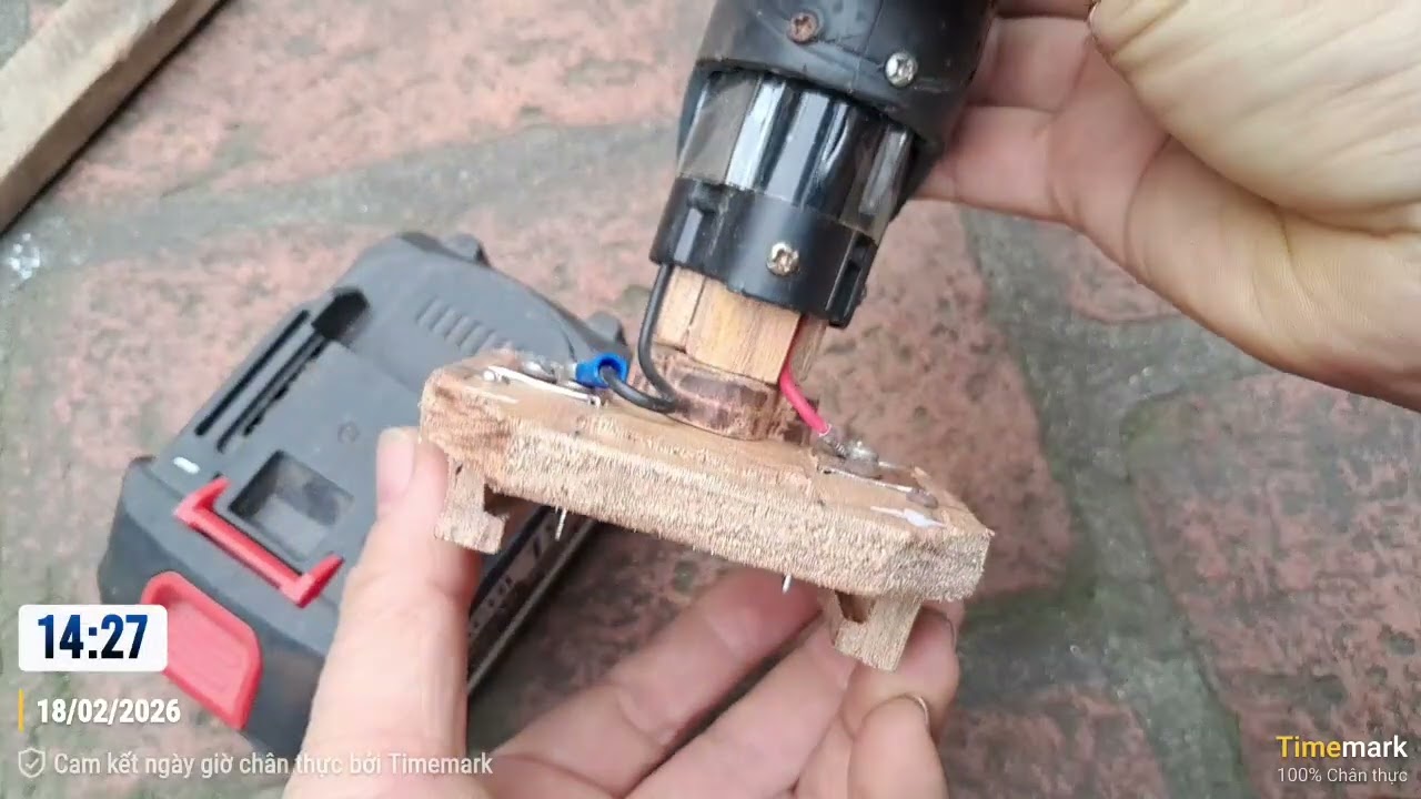 Chế đế gắn chân pin phổ thông cho máy chuyên vít  Bosch 