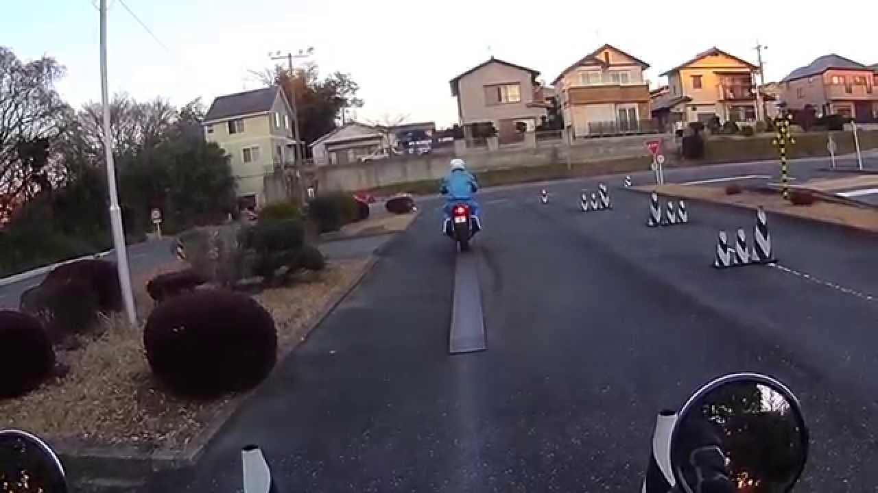 初心者必見！バイクの免許取得への道（その４）〜１時限目；初日でここまでやるとは。。。の巻〜（日本語字幕）