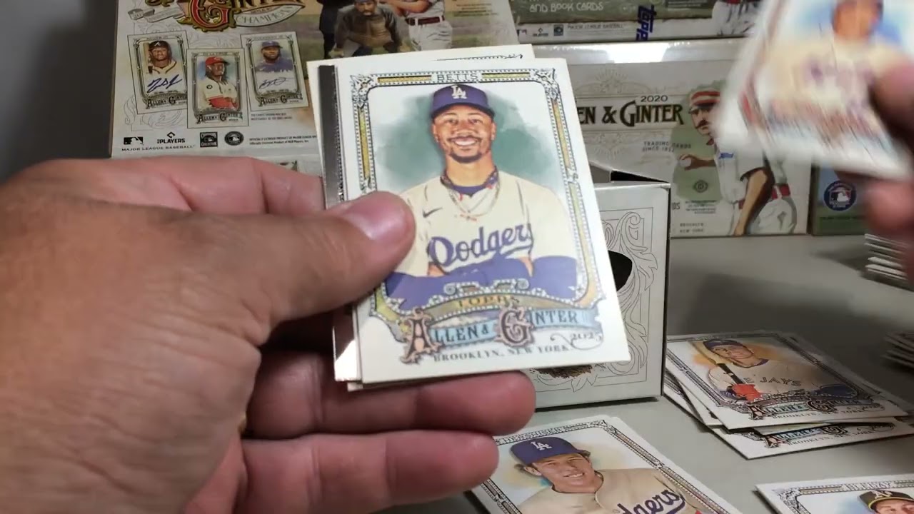 Серия бейсбольных карточек Topps 2026 года, выпуск №3 - коллекционный бокс №2 из серии 2025 года ...