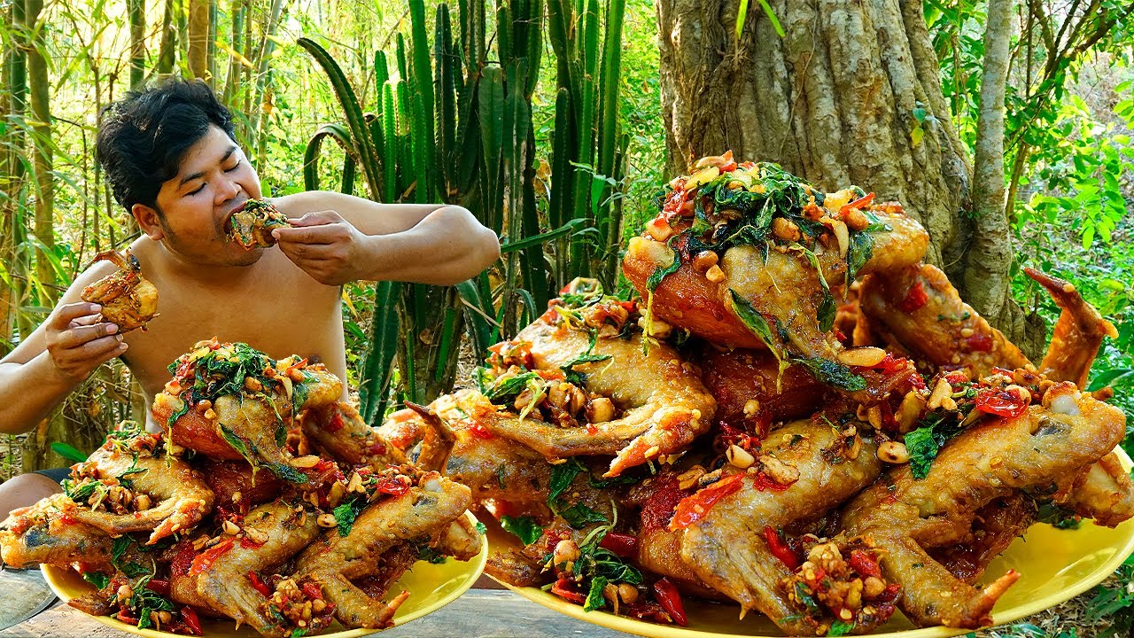 Wilderness Cooking Skill |Chicken Hot Garlic| Deep Fried Chicken Wings Peanut With Hot Spicy Basil