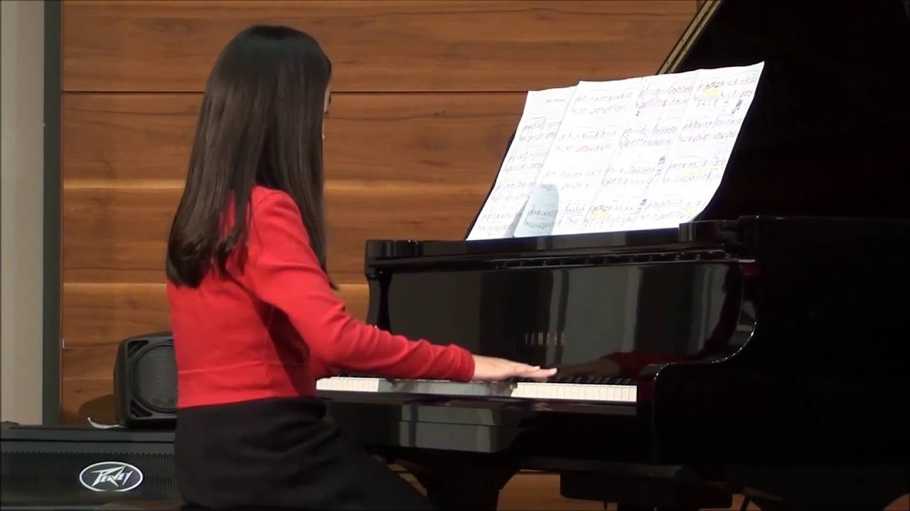 Lavinia Hidajat plays 