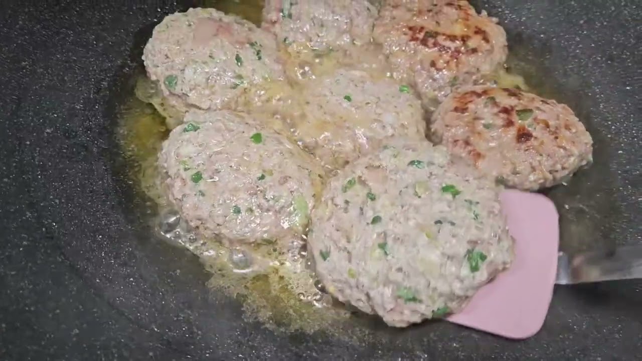 추운겨울 몸과 마음을 따뜻하게 해주는 집밥/ 함박스테이크하이라이스/ 소고기김밥/ 고추다대기멸치볶음/ 두부메생이국