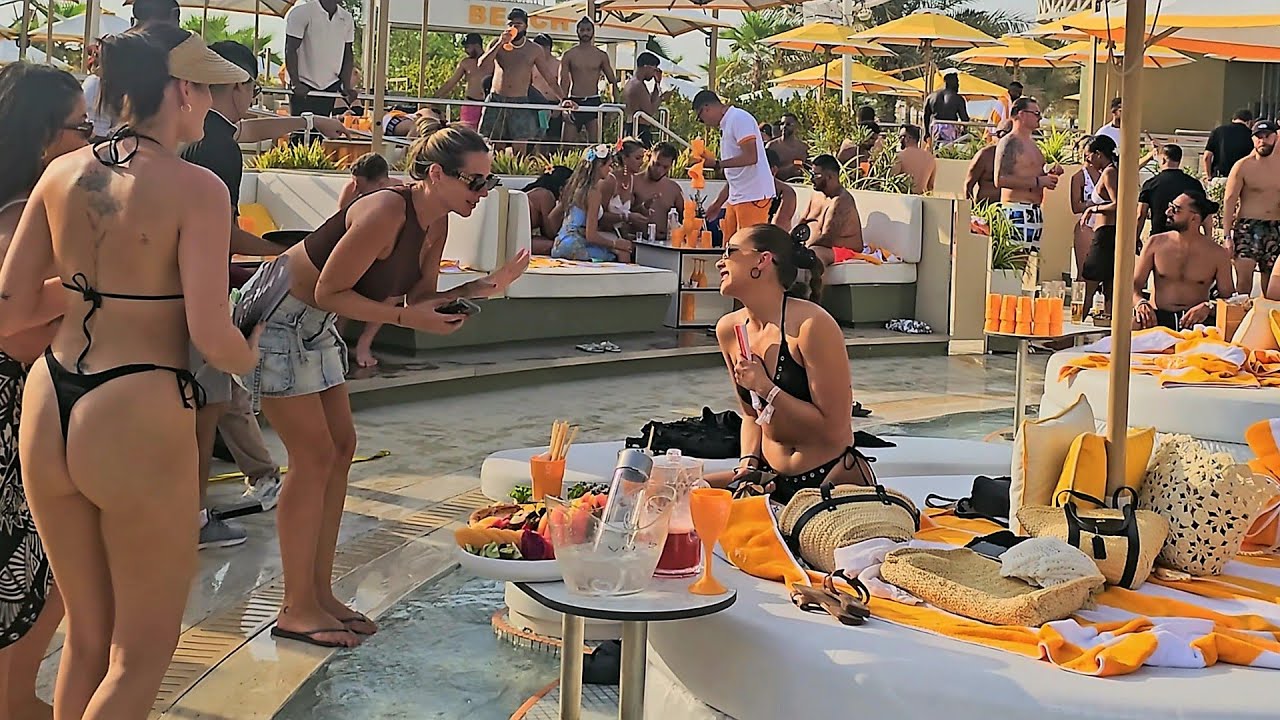 Beach club hot show #praia #playa #party