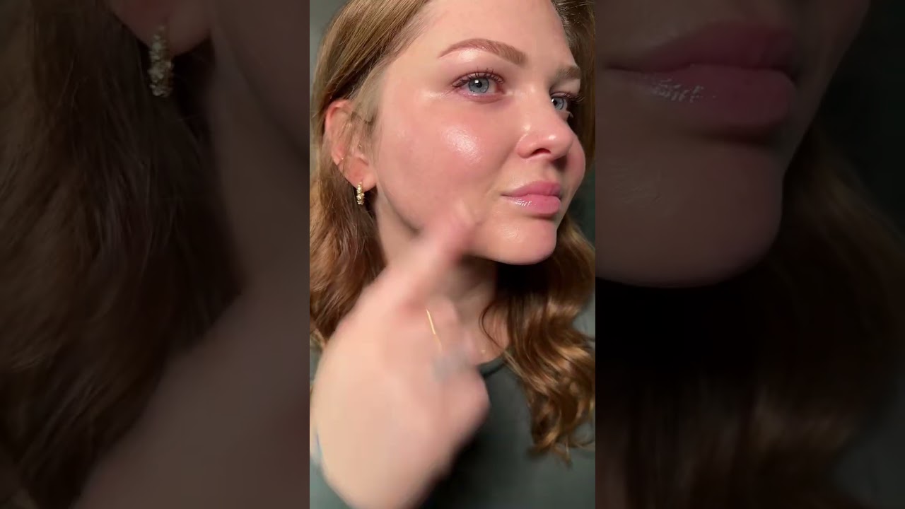 Trying Chantecaille’s Future Skin Gel Foundation in shades Aura & Alabaster. : 