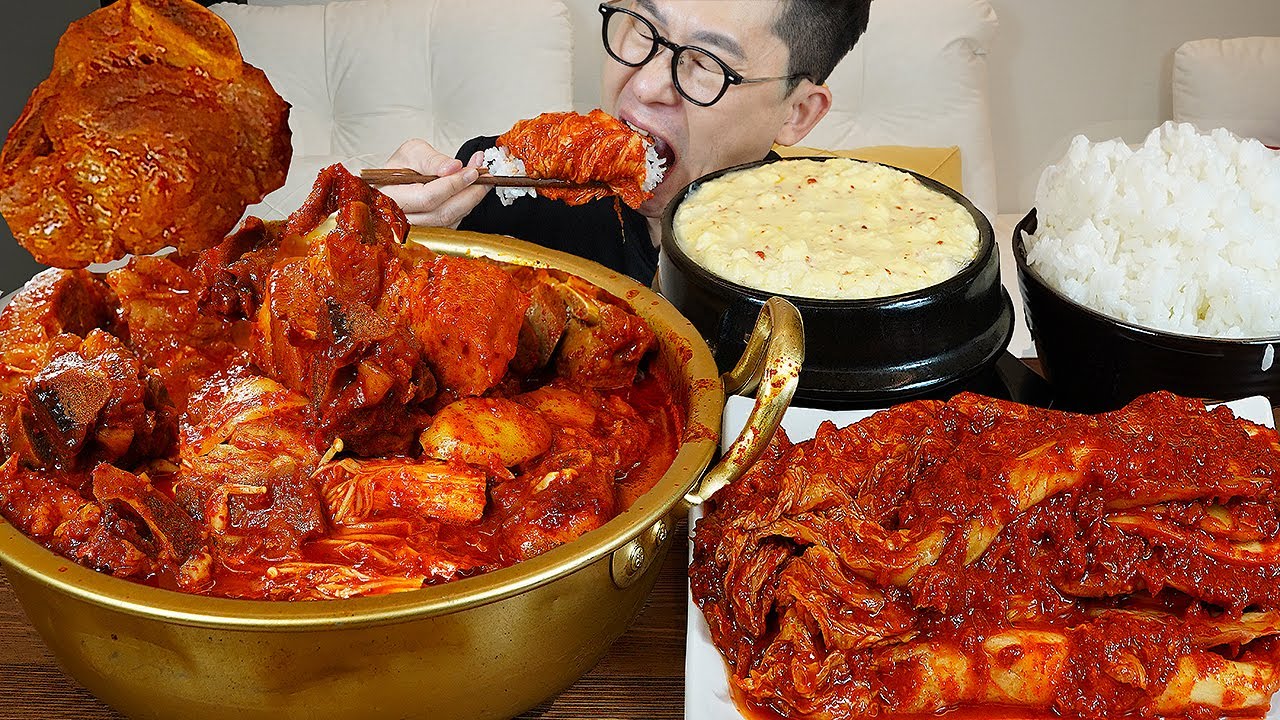ASMR MUKBANGㅣSpicy braised pork ribs & Steamed Eggs & Spciy kimchiㅣEATING SHOW
