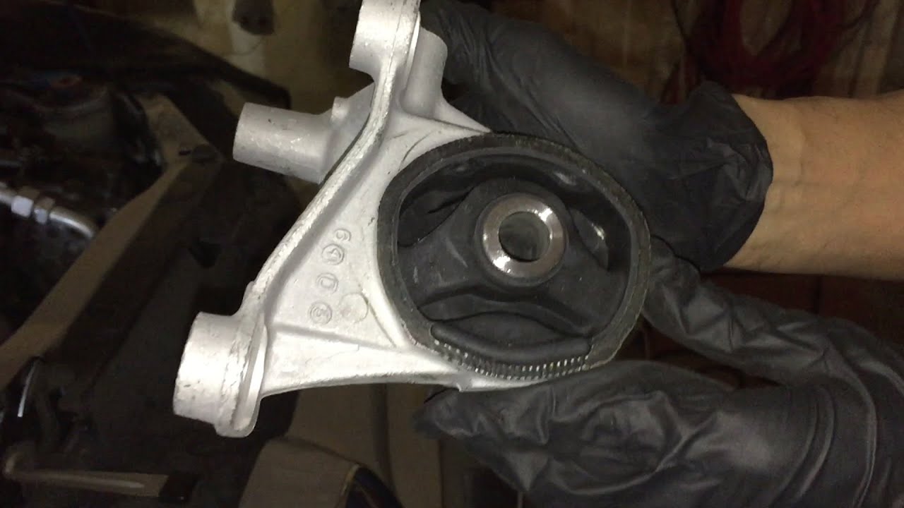 Tutorial:  Change 2004 Honda Civic Front Engine Mount