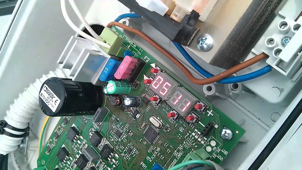 Controllo totale digitale centrale di comandoRroger Brushless