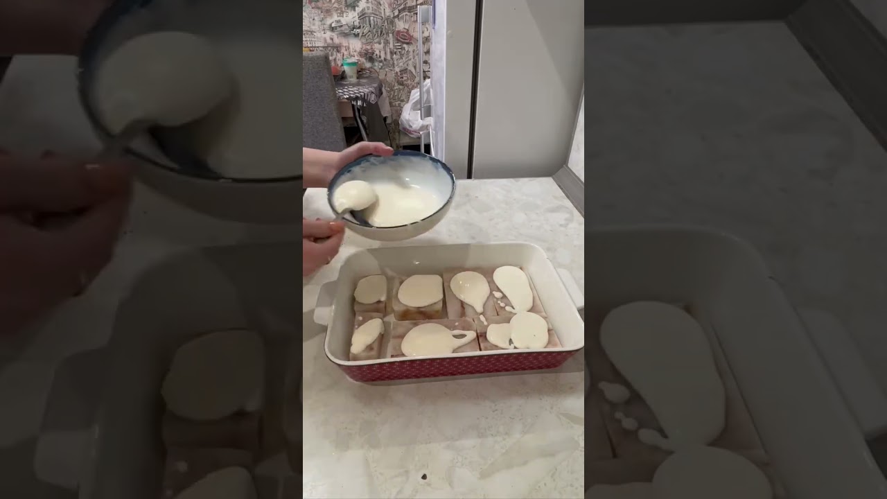 Минтай в сметане с сыром #рыба #минтай #готовимрыбу #блюдоизрыбы#готовимминтай #рецепт #быстроеблюдо