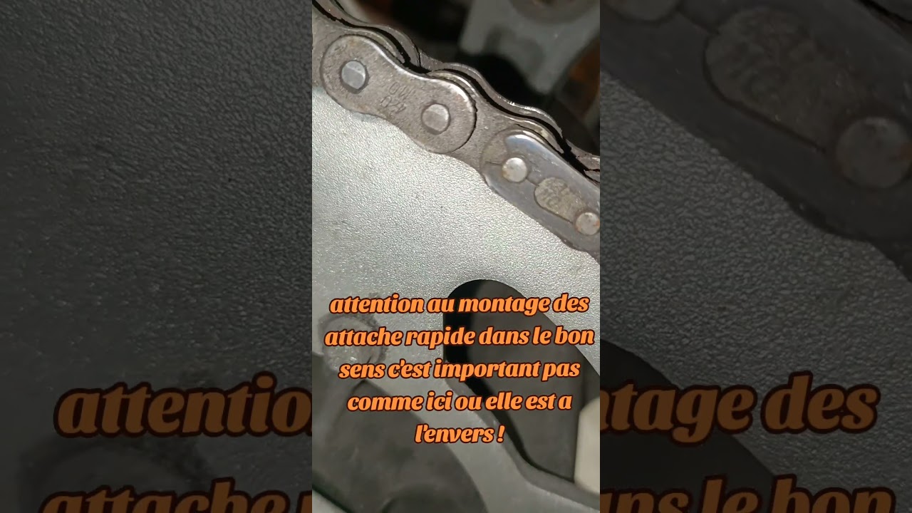 Montage attache rapide a l'envers sur cette Derbi gpr !