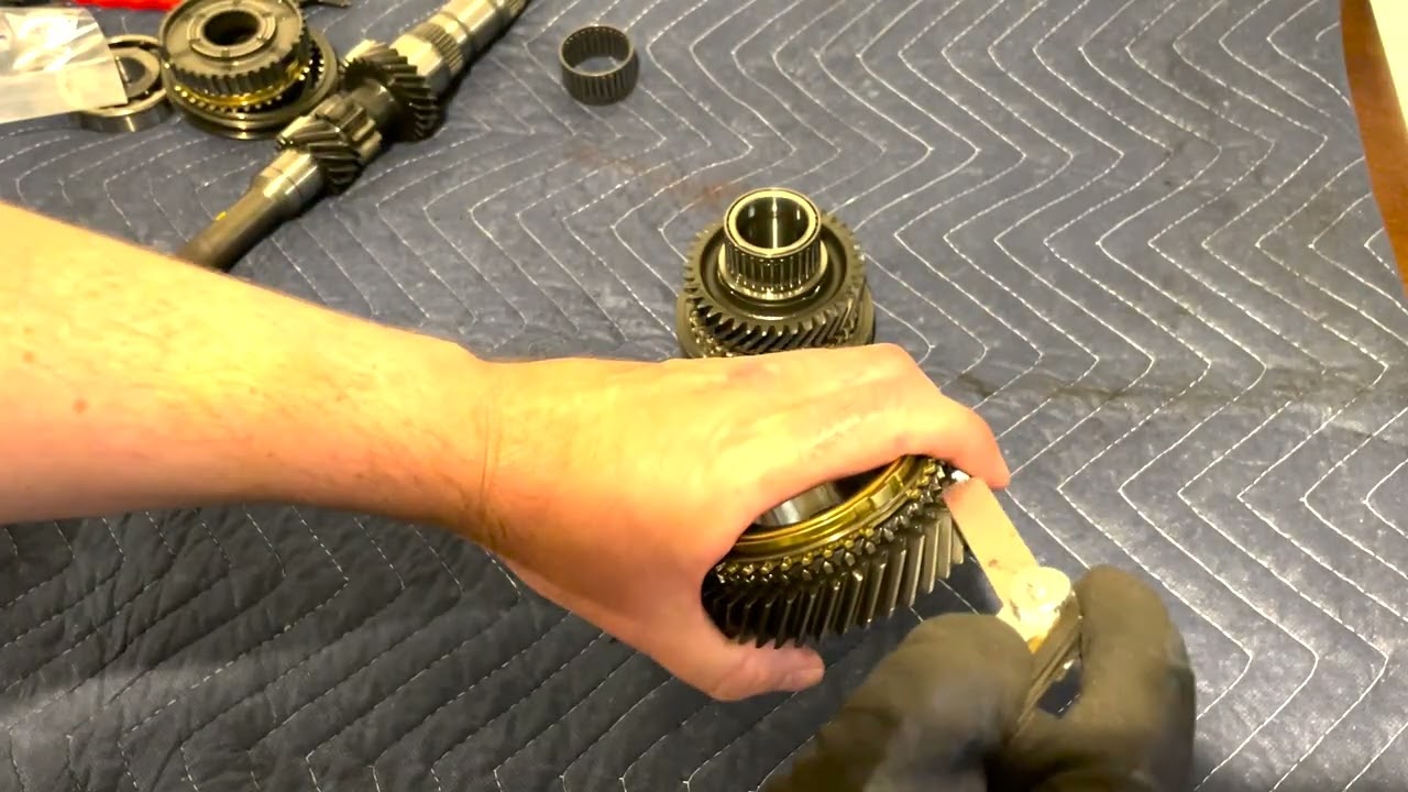 2002 Acura RSX (Base) Manual Transmission Tear down and Rebuild (incomplete, new voice test)