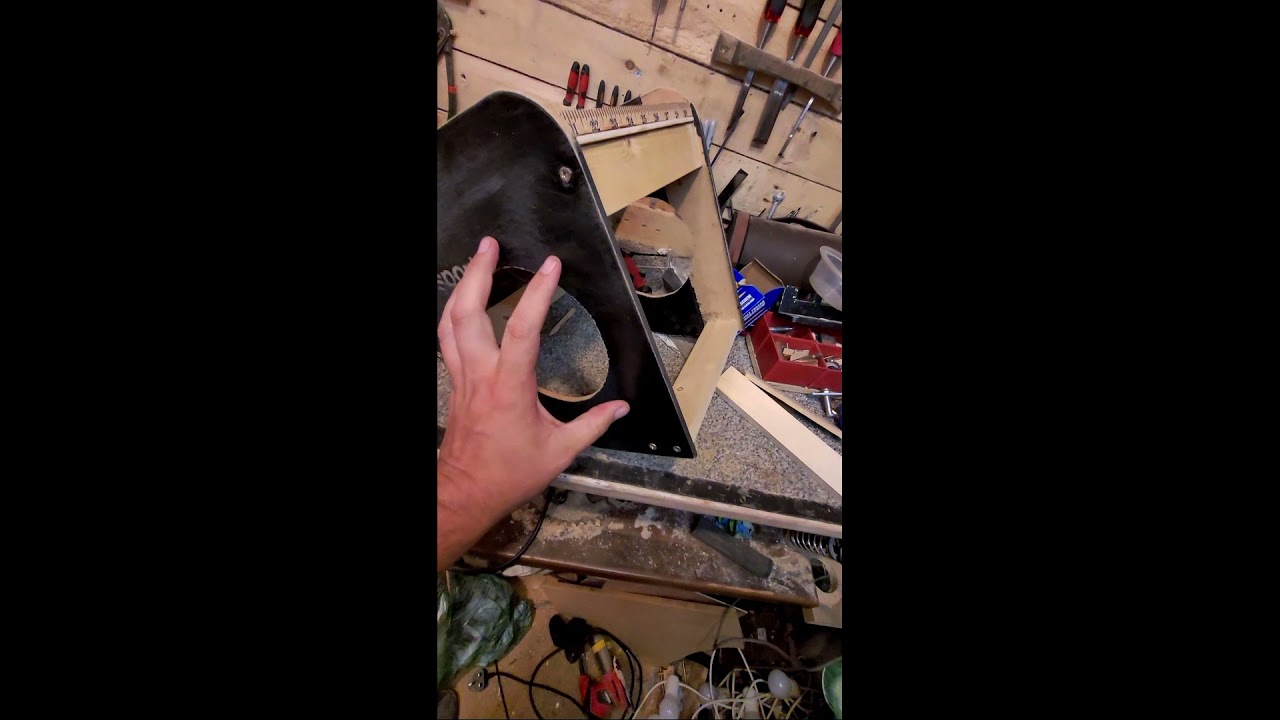 T4 Transporter update: Scrap Pile Custom speaker and drinks holder Center Console Build