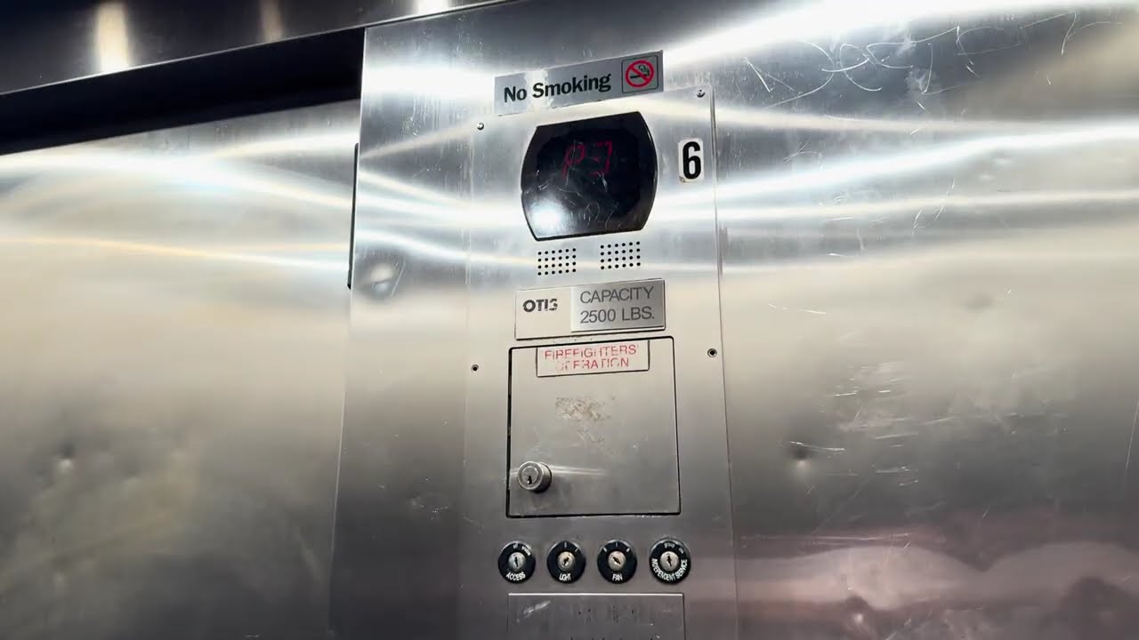 OTIS Gen2 Series 6 Traction Elevators @ Plaza Parking Garage, Orlando, Florida