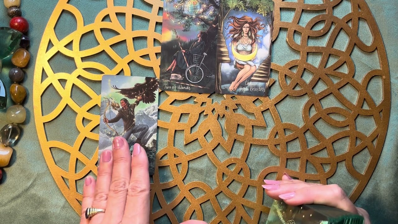 KTO MYŚLI O TOBIE BEZ PRZERWY 😍 #tarot #tarotreading #tarotcards #tarotonline #tarotreader #wr&oacute;żba