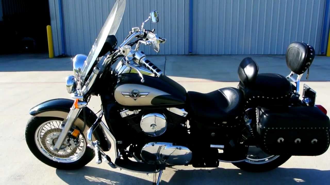 2000 Kawasaki Vulcan 1500 Classic Loaded with Accessories Overview Walk Around