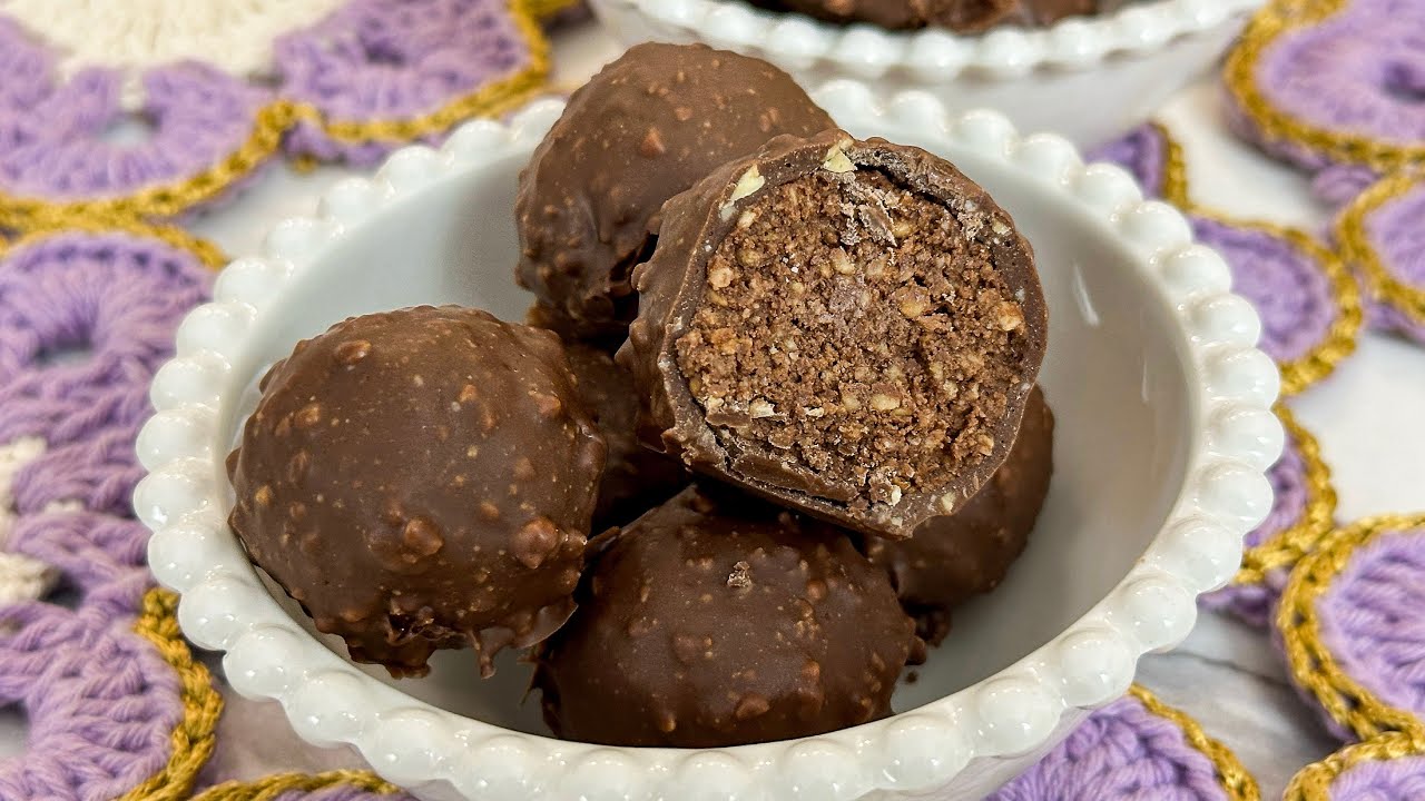 Sem leite condensado e não vai ao fogo | FERRERO ROCHER caseiro simples e delicioso | Rafael Freitas