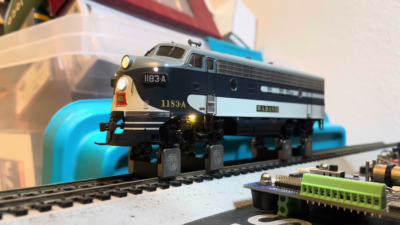 Athearn Genesis Wabash EMD F7 with Loksound 5