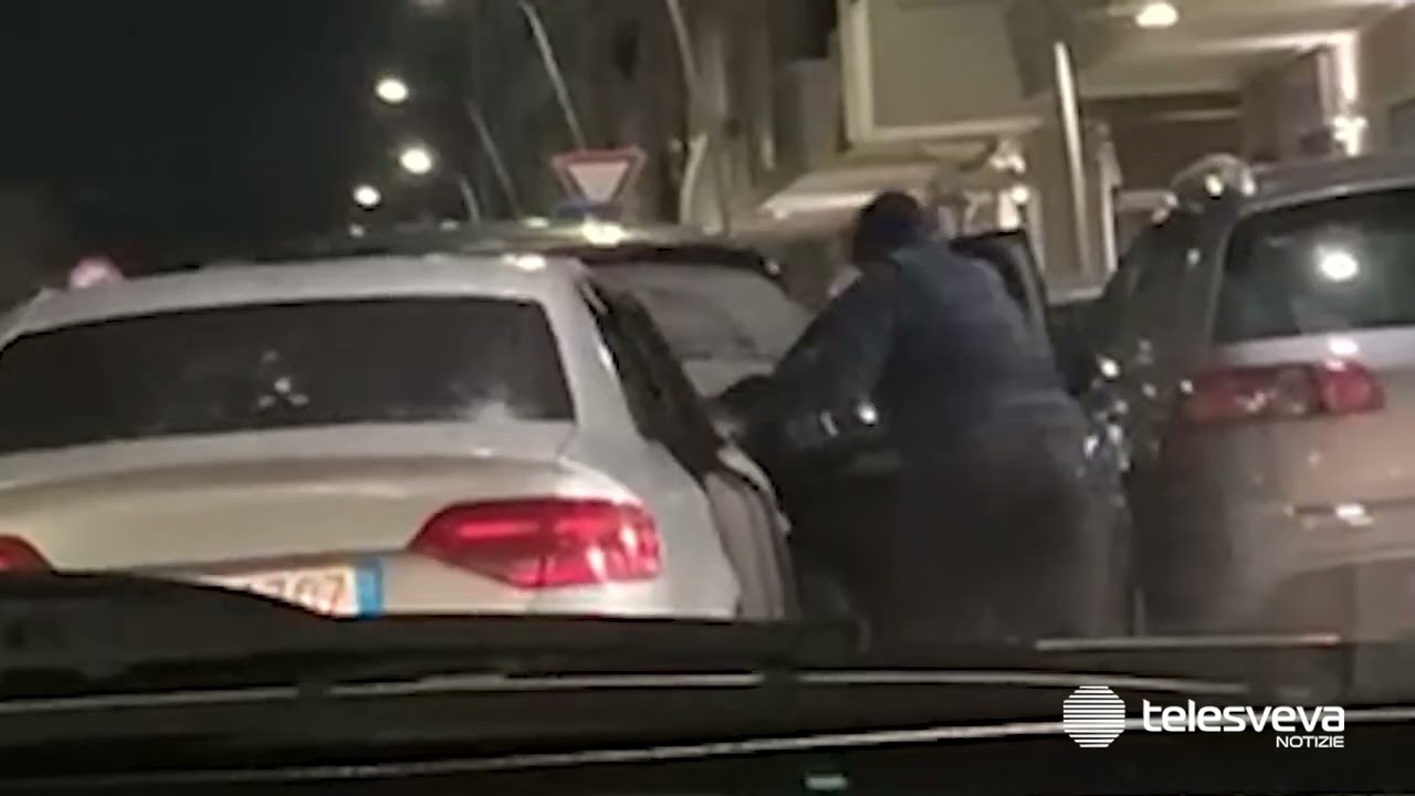 Barletta, banda di ladri ruba una Porsche in periferia. La Polizia sventa altri due furti d'auto