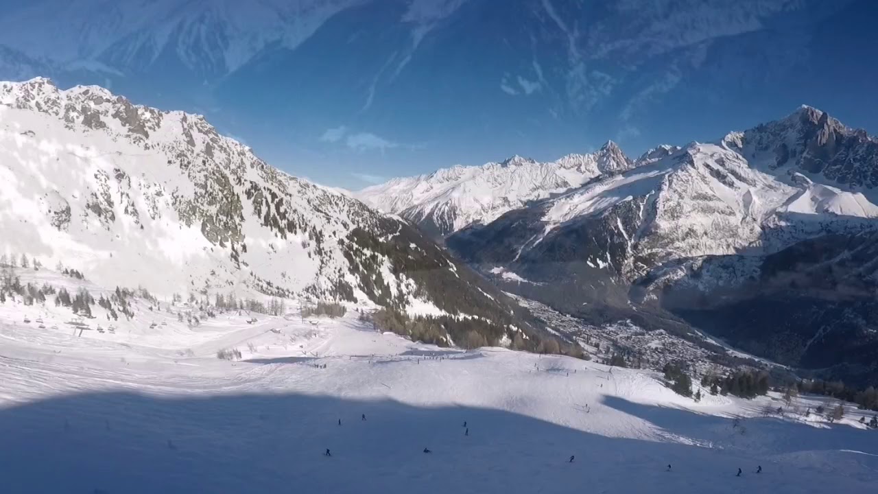 UK Paragliding - Chamonix flight opposite Mont Blanc