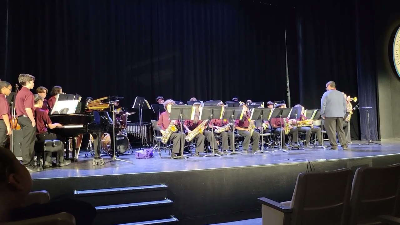 SMMS Big Cat Jazz Band-Forum Music Festival- Chameleon 