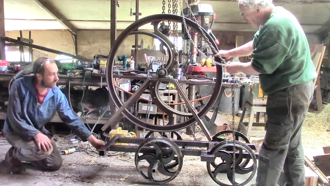 Making A Narrow-Gauge Locomotive - PART TWO - Transmission (vee belt reverse drive)
