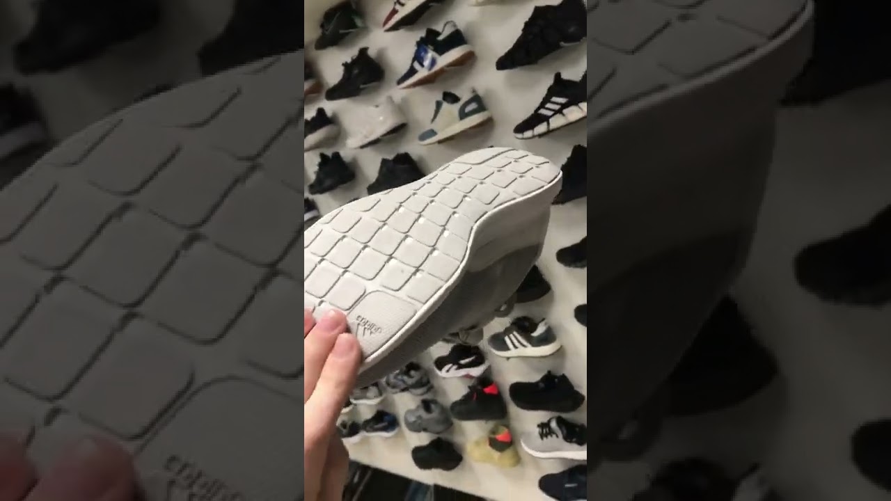 Кроссовки Adidas CORERACER Perfomance
