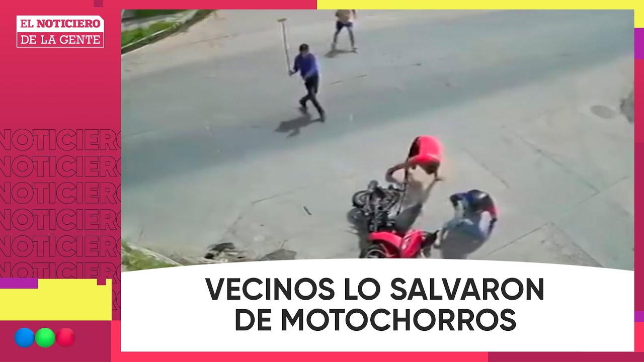 VECINOS FRENARON a DOS MOTOCHORROS a ESCOBAZOS #ElNotiDeLaGente
