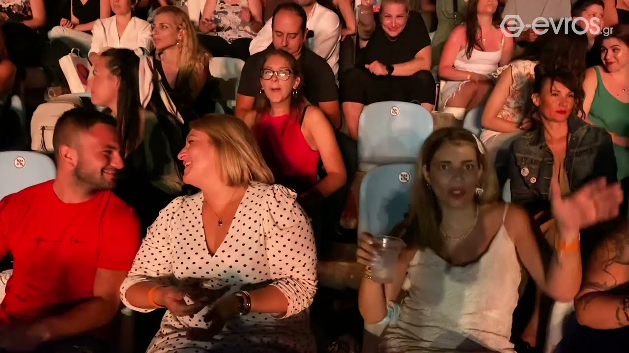 H Άννα Βίσση στην Αλεξανδρούπολη, στο γήπεδο 