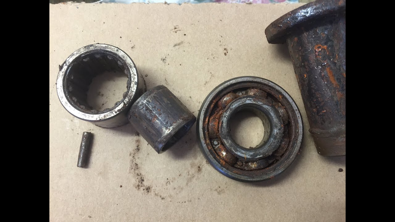 Yamaha XS1100 Cafe Racer Project - Episode 27 - New Wheel Bearings and Setting up the Rear Wheel