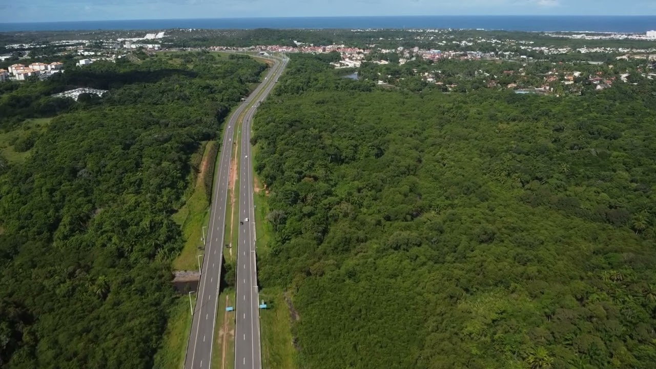 Sobrevoando a Via Metropolitana de Lauro de Freitas – Do Bairro de Portão ao Mar